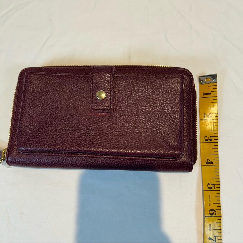 MARK & GRAHAM NWOT Wine Red Pebbled Leather Large Zip Around Wallet IPhone slot - Picture 12 of 16